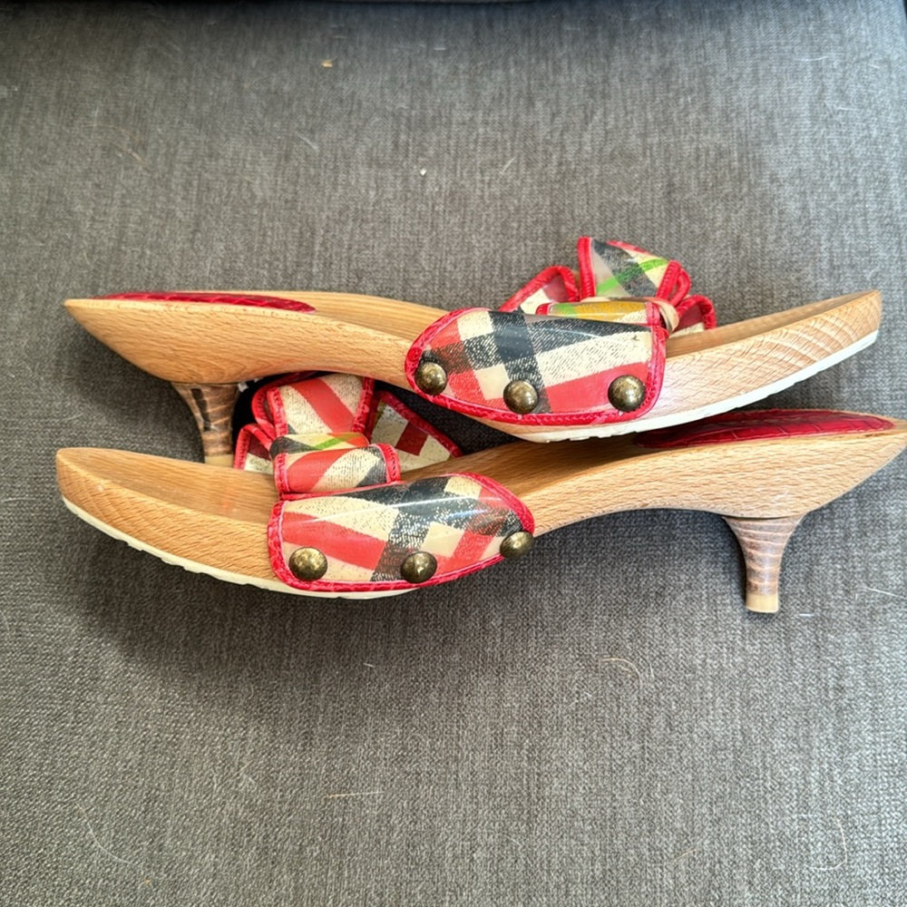 Worn Once? Burberry Kitten Heel Shoes size 37 - Picture 6 of 7